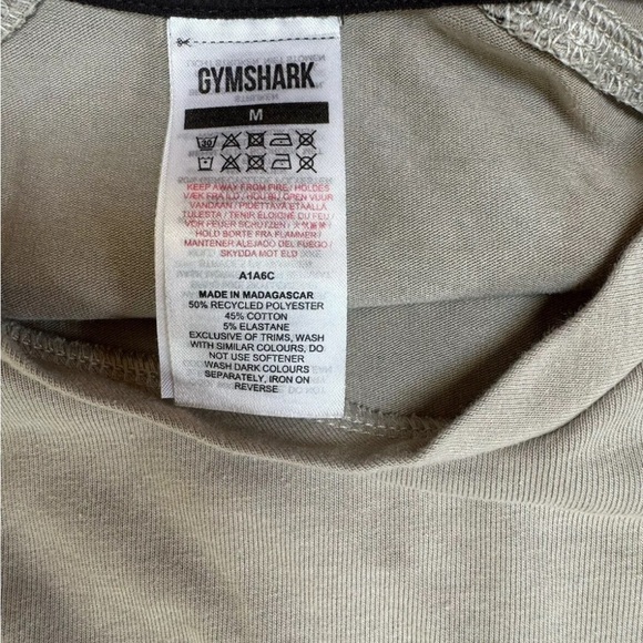 Gymshark Medium Mens Tee Logo
Athletic Stretch - Picture 3 of 5